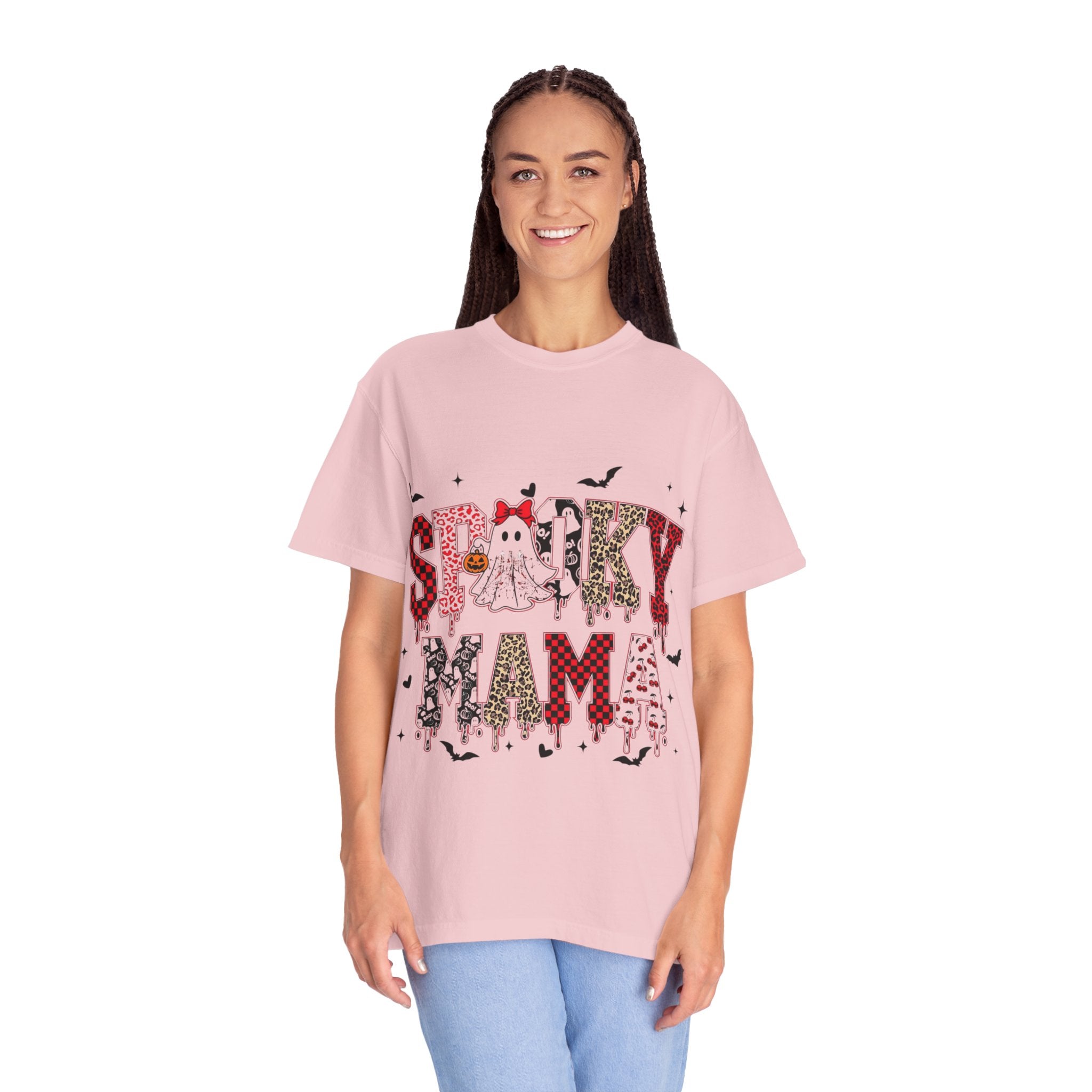 Spooky Mama Halloween T-Shirt, Unisex Halloween Shirt, Cute Ghost Tee, Fall Fashion, Casual Wear, Gift for Moms