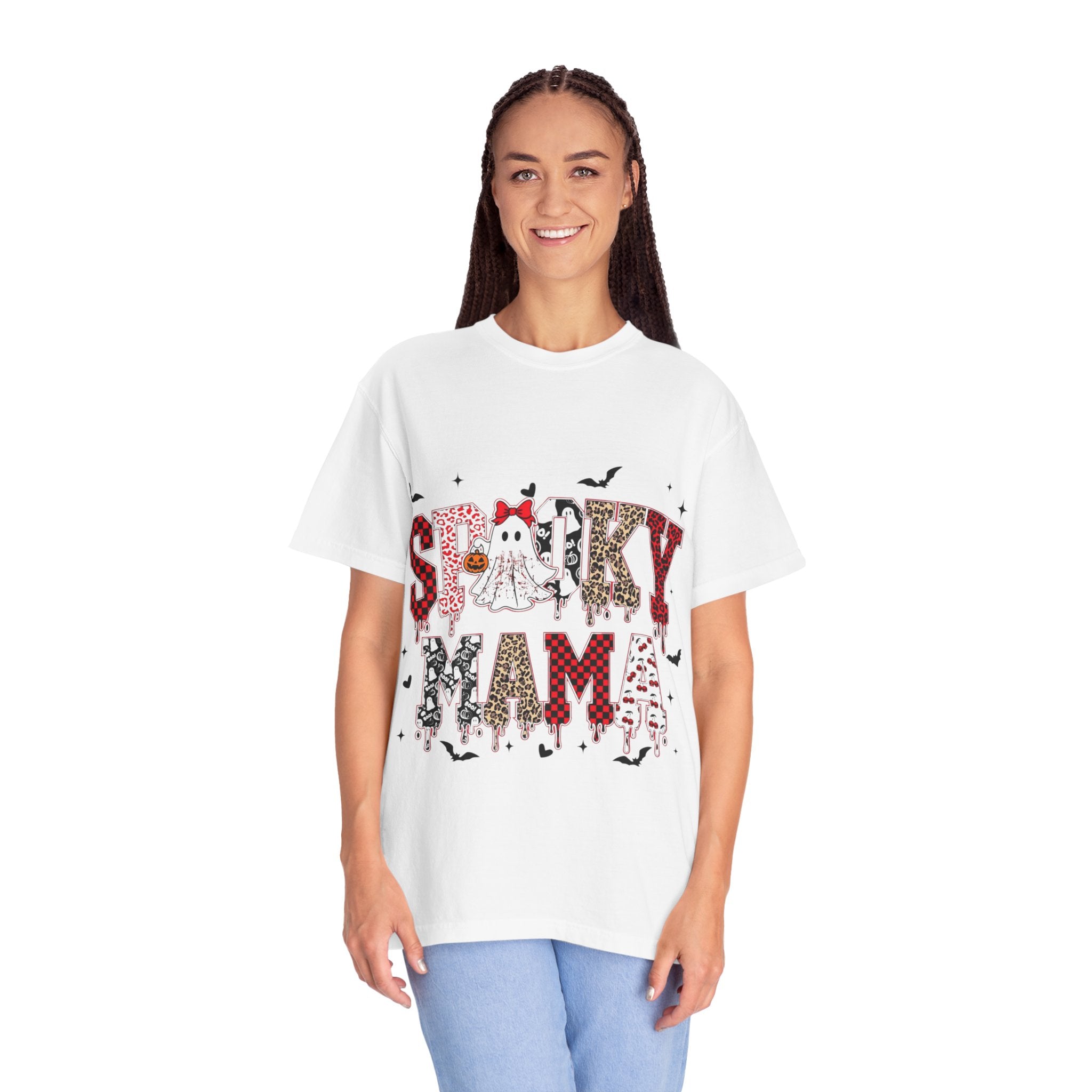 Spooky Mama Halloween T-Shirt, Unisex Halloween Shirt, Cute Ghost Tee, Fall Fashion, Casual Wear, Gift for Moms
