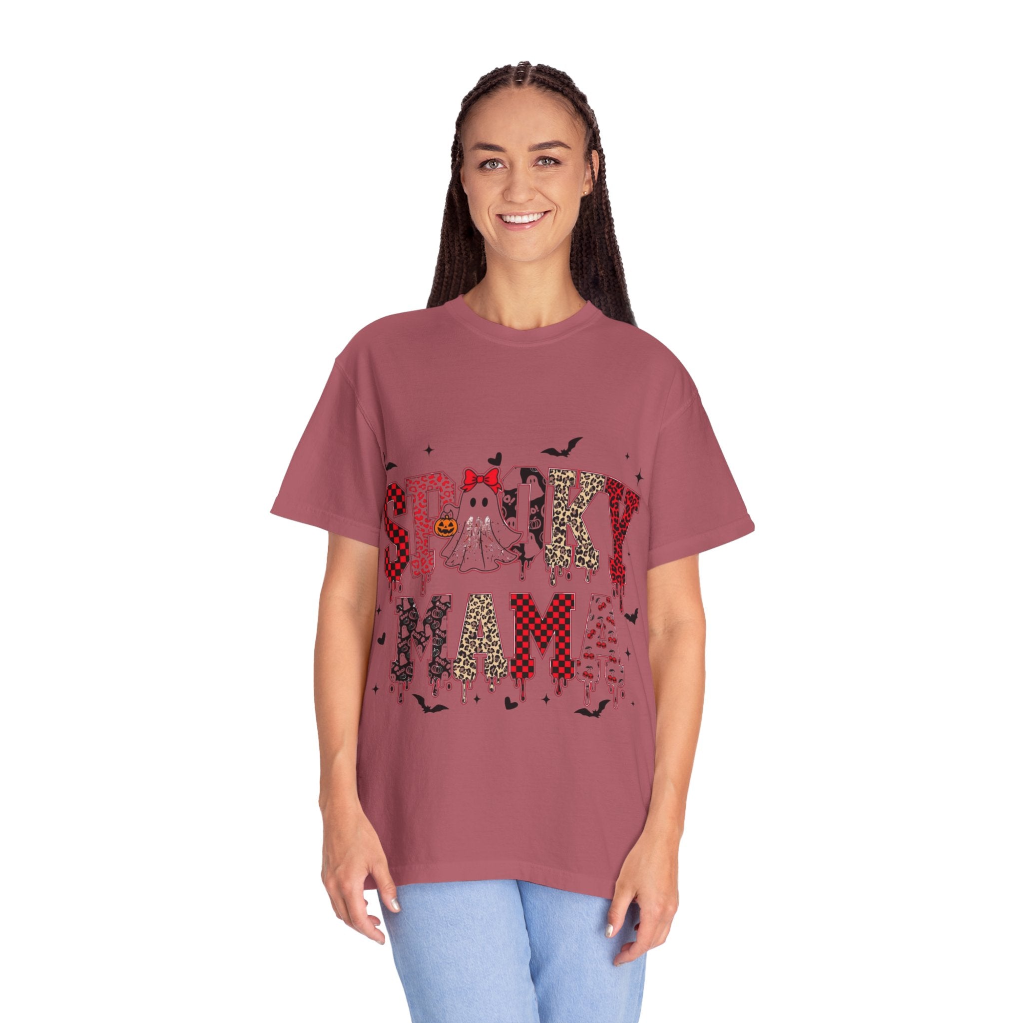 Spooky Mama Halloween T-Shirt, Unisex Halloween Shirt, Cute Ghost Tee, Fall Fashion, Casual Wear, Gift for Moms
