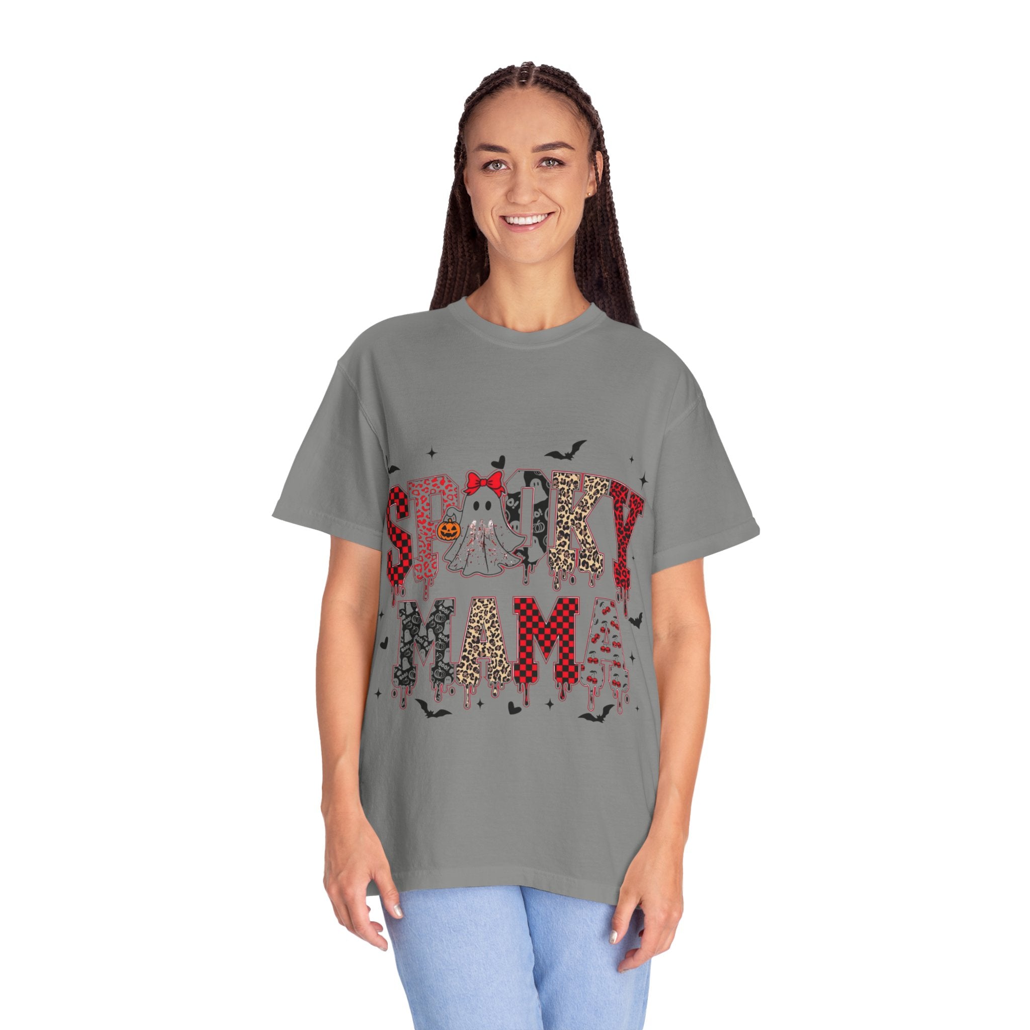 Spooky Mama Halloween T-Shirt, Unisex Halloween Shirt, Cute Ghost Tee, Fall Fashion, Casual Wear, Gift for Moms