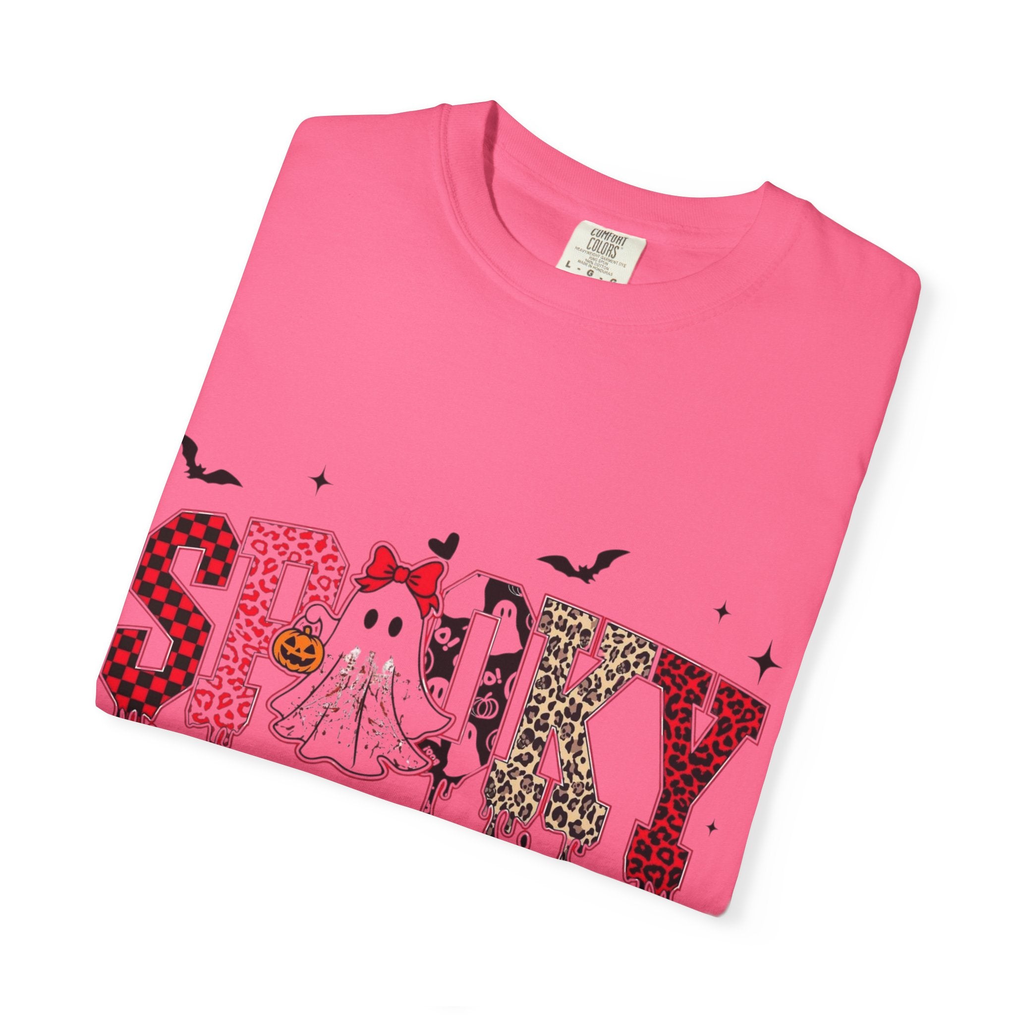 Spooky Mama Halloween T-Shirt, Unisex Halloween Shirt, Cute Ghost Tee, Fall Fashion, Casual Wear, Gift for Moms