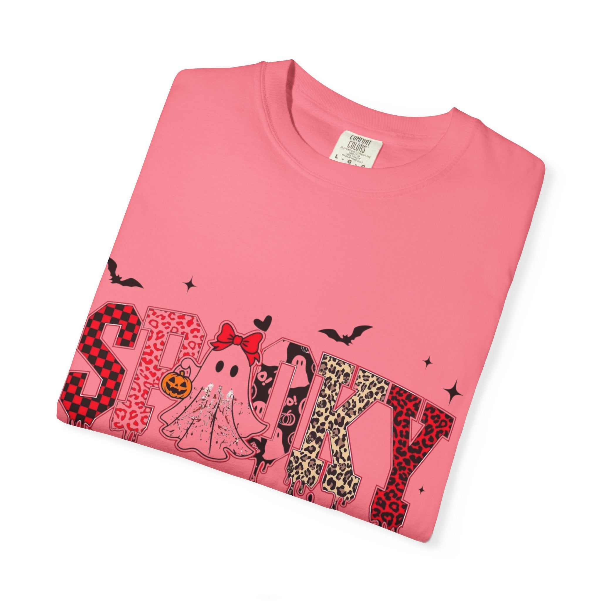 Spooky Mama Halloween T-Shirt, Unisex Halloween Shirt, Cute Ghost Tee, Fall Fashion, Casual Wear, Gift for Moms