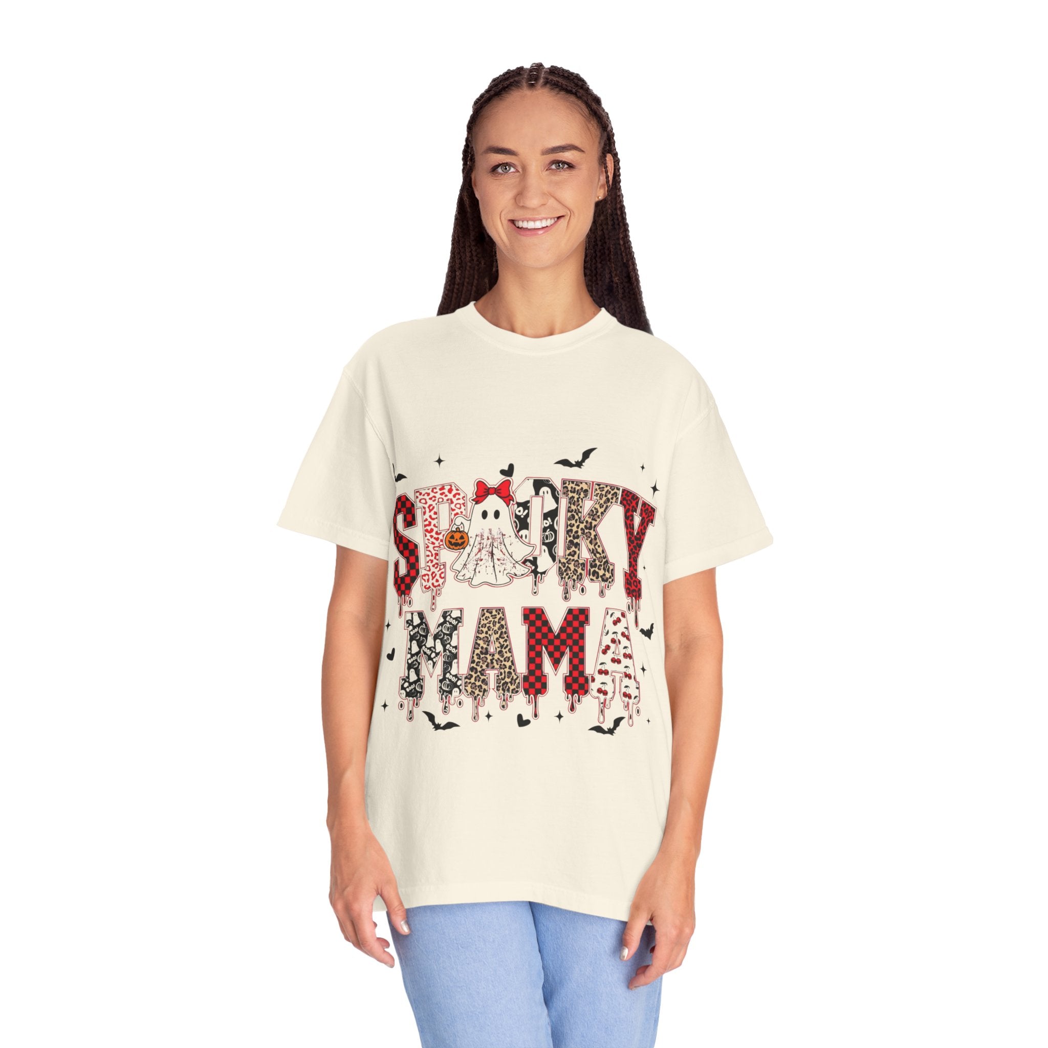 Spooky Mama Halloween T-Shirt, Unisex Halloween Shirt, Cute Ghost Tee, Fall Fashion, Casual Wear, Gift for Moms